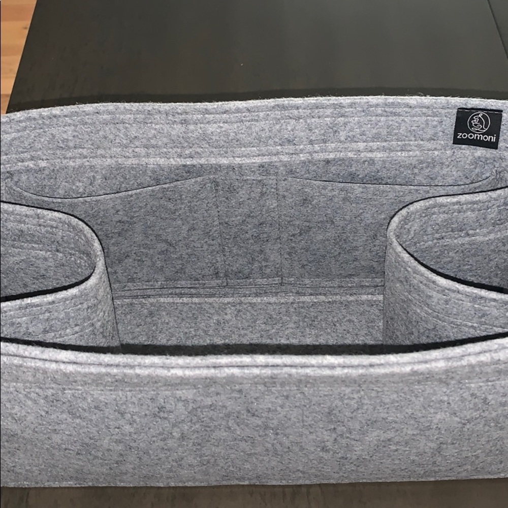 Brand new zoomoni organizer fits small Dior Tote